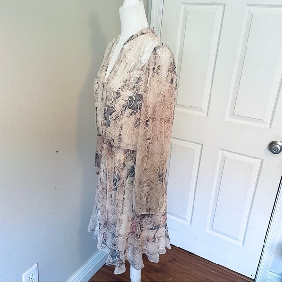 WHITE HOUSE BLACK MARKET Blouson Dress – Pink Python Print – Size 10 - Picture 4 of 10